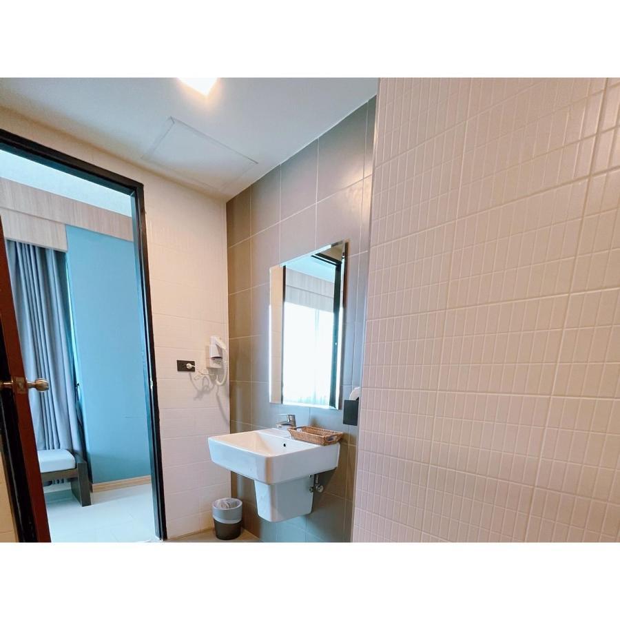 The Sixteenth Naiyang Beach Hotel Sha Plus Nai Yang Beach Buitenkant foto
